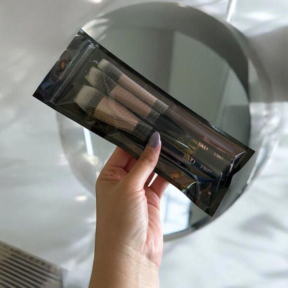 BYOD 3-PIECE FACE BRUSH SET: FOUNDATION, CONTOUR, AND HIGHLIGHTER BRUSH Set NEW‎ - Picture 2 of 4